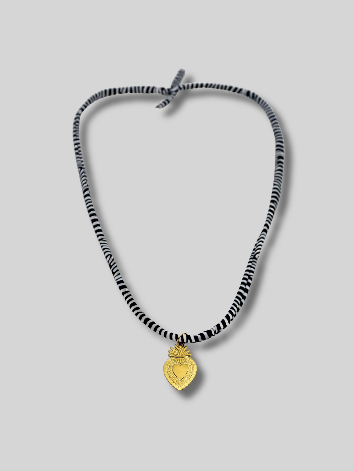 Amor zebra necklace