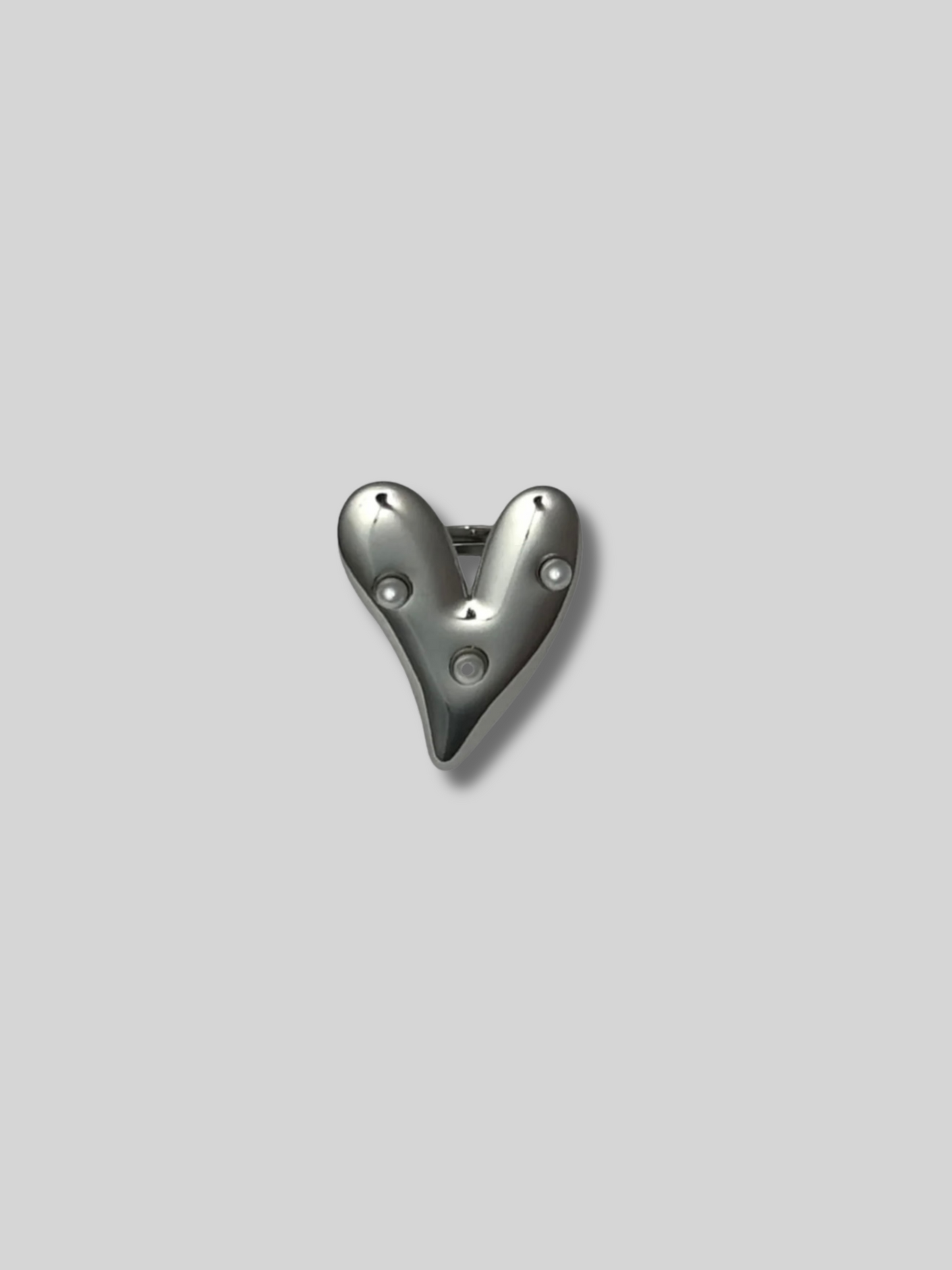 My statement pearl heart ring